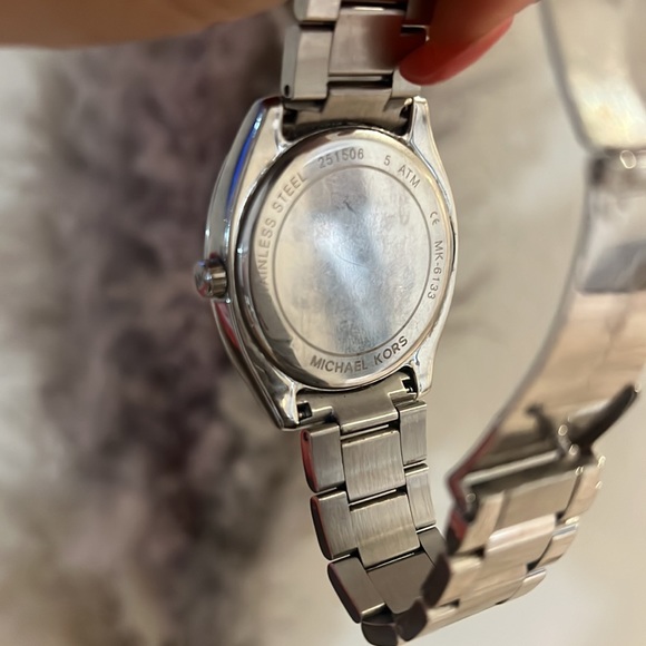 MK silver color watch - Picture 3 of 4